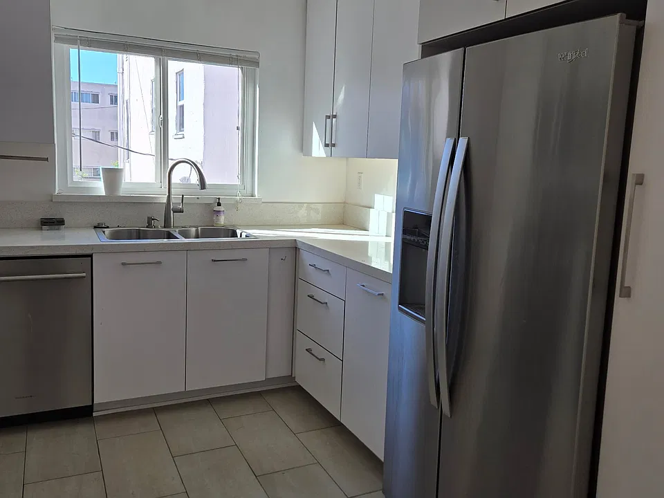 1116 S Wooster St #5