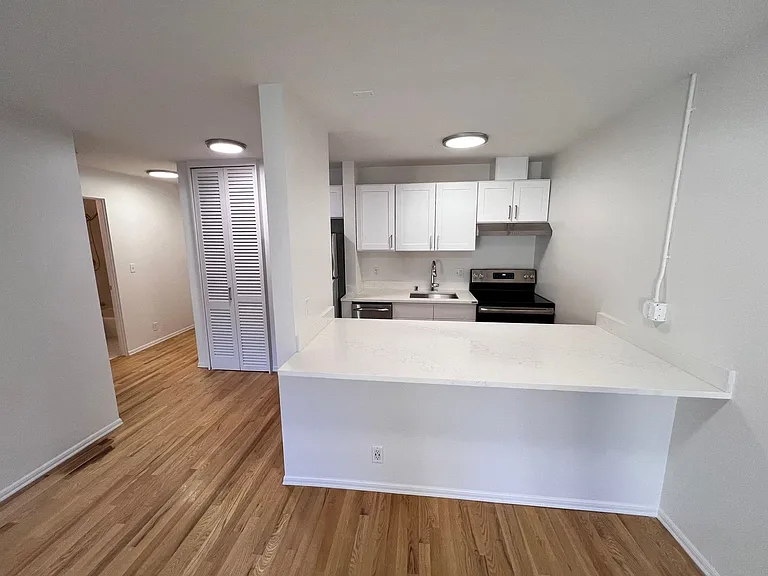 Century Terrace — Photo 18