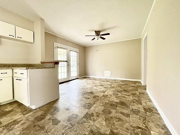 5th image of 7726 Arapaho St