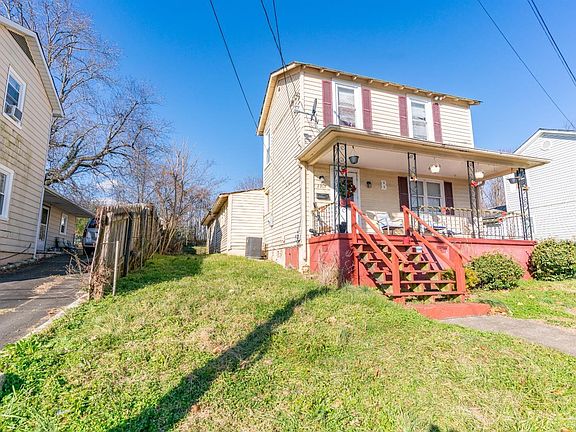 2nd image of 2319 Aragon St