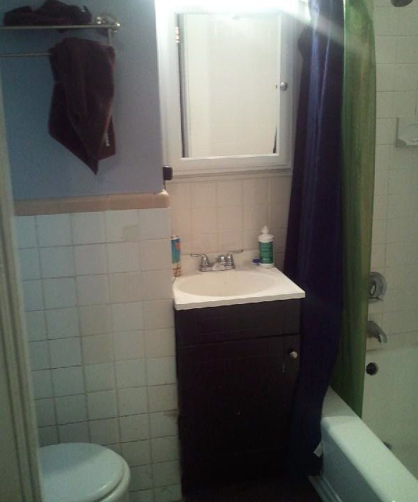 2nd image of 124 Kenrick St #1R