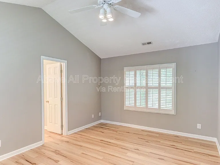 103 Unaka Ct — Photo 49