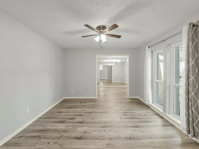 21323 Park Bluff Dr — Photo 6