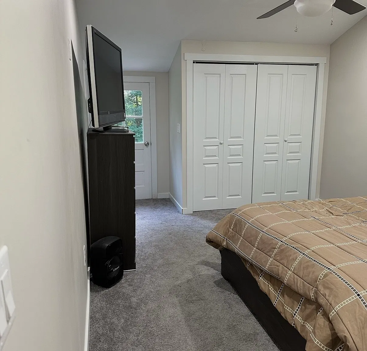 3 bed, 2.5 bath, 1800 sqft, $2,350 — Photo 4