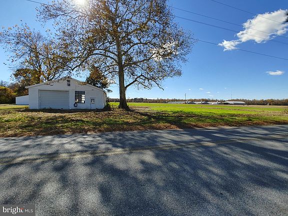 2nd image of 28035 Possum Hill Rd