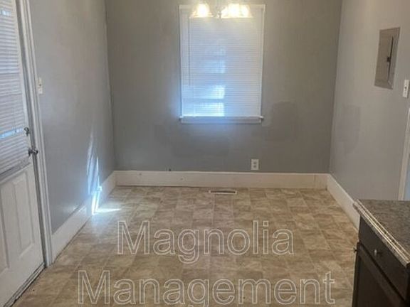5th image of 803 Eastside Dr