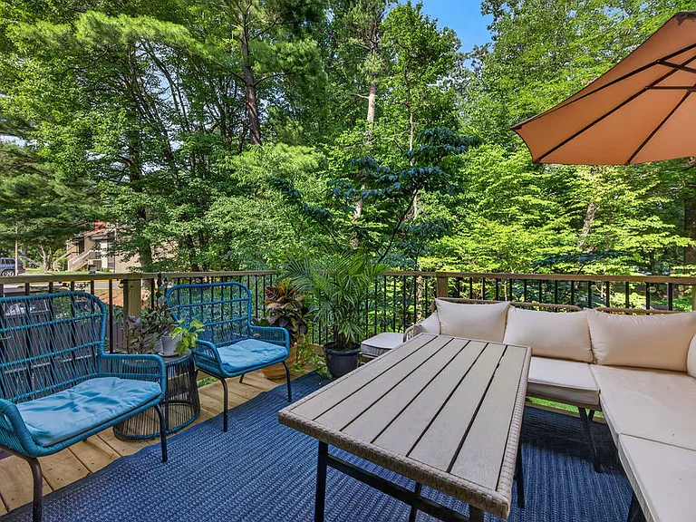 2190 Cartwright Pl — Photo 40
