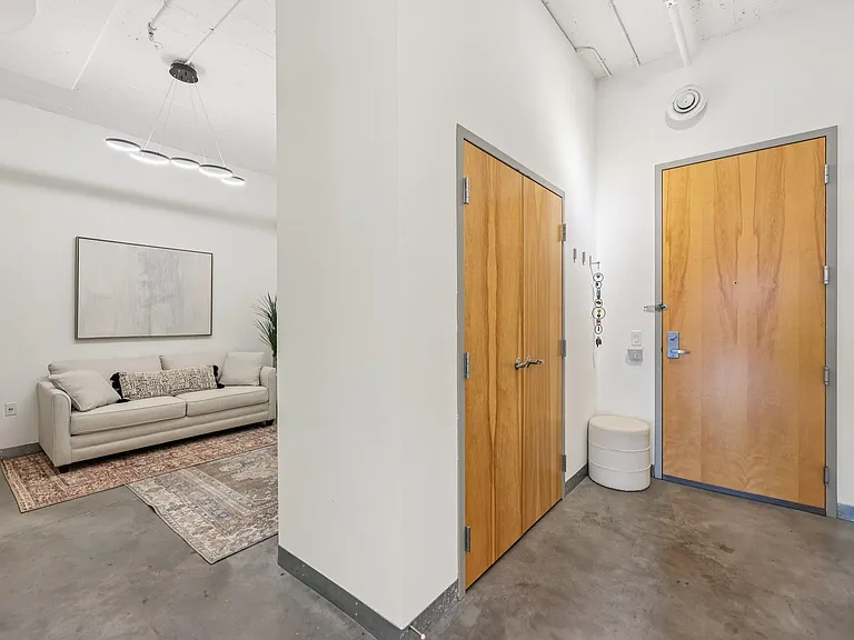 2929 Chicago Ave #1105 — Photo 20