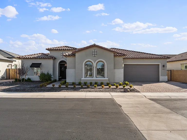 4061 S Emerald Dr — Photo 29