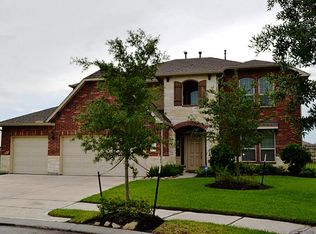 9719 Gleaming Lakes Dr, Rosharon, TX 77583