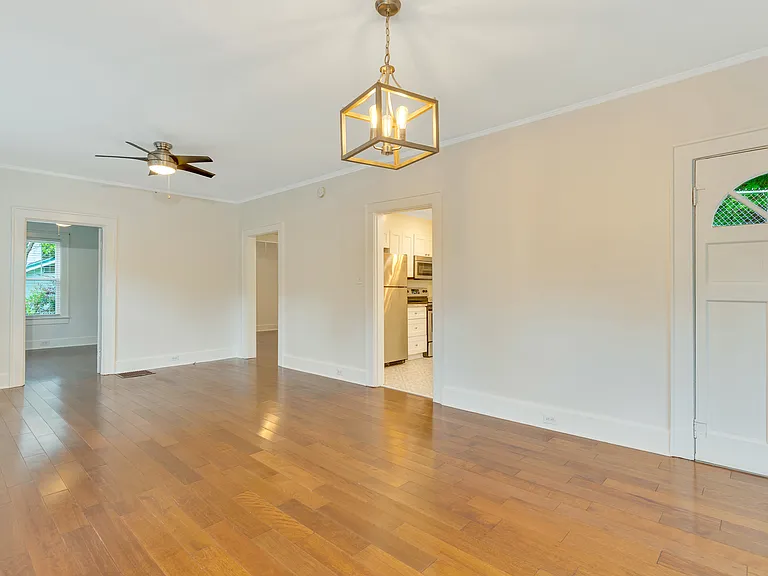 925 Federal St — Photo 3