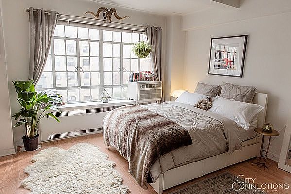 1st image of 10 Park Ave #8F