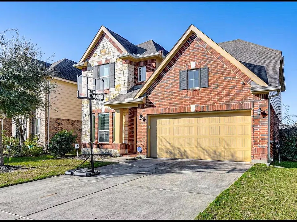 15015 Winter Valley Ct