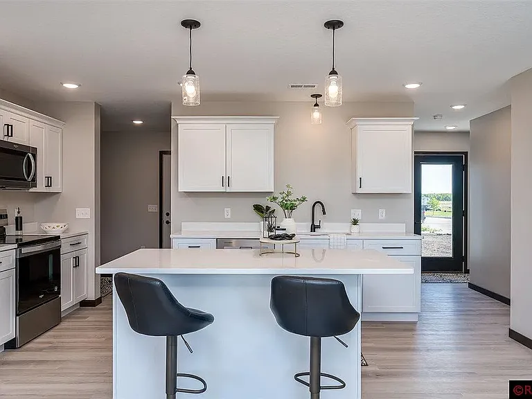 3108 Scotch Ln — Photo 1