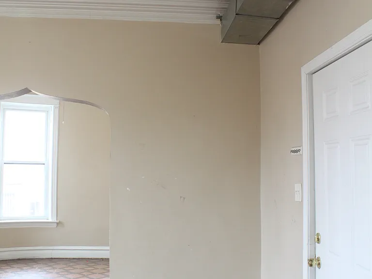 2025 W 35th St #2F — Photo 29