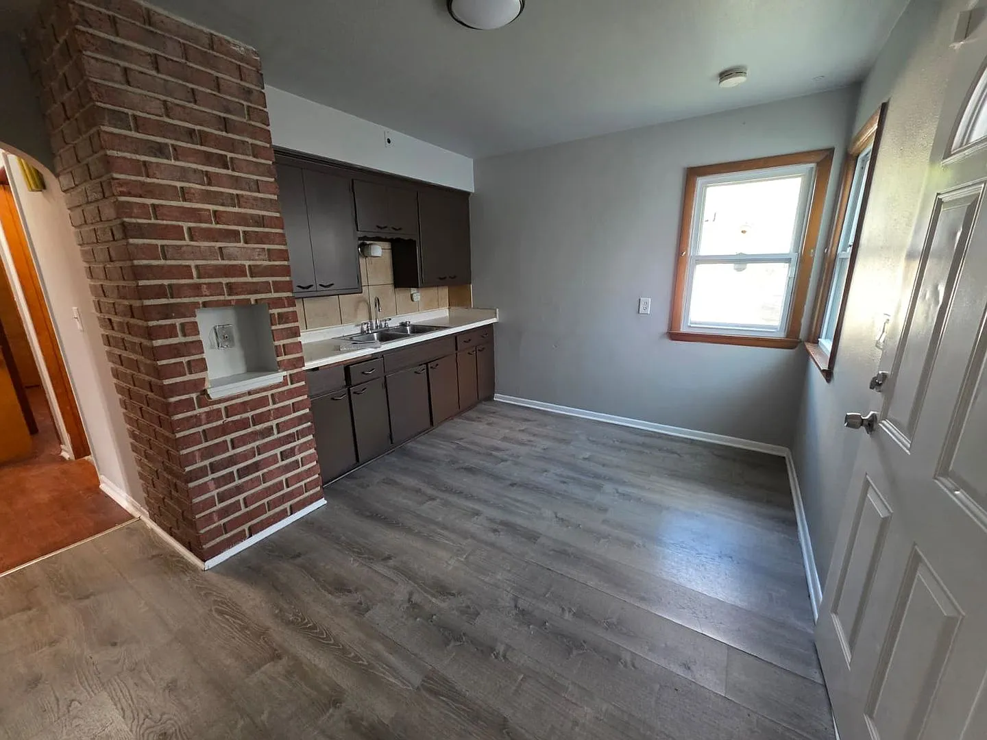 Single Family House for rent, Available NOW — Photo 4