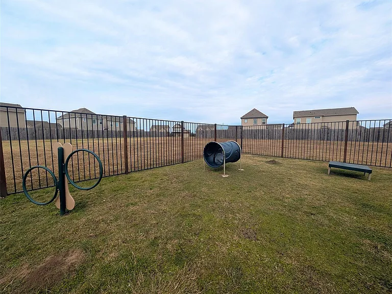 2242 Cross Colony Dr — Photo 17