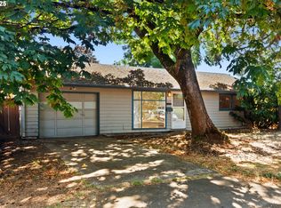 1946 NE 113th Ave, Portland, OR 97220