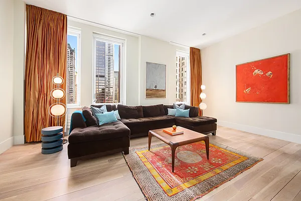 Rented by Nest Seekers International | media 31