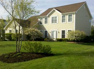 31036 Prairie Ridge Rd, Libertyville, IL 60048