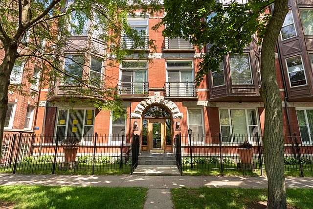 1st image of 6649 S Maryland Ave APT 1E
