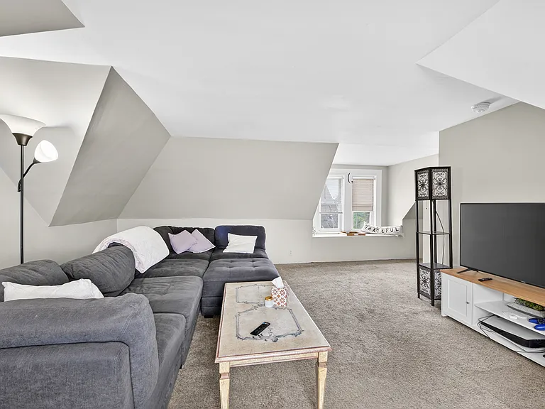 87 W Hanover Ave #1 — Photo 17