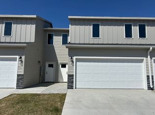 6103 S Alki Pl, Sioux Falls, SD 57108