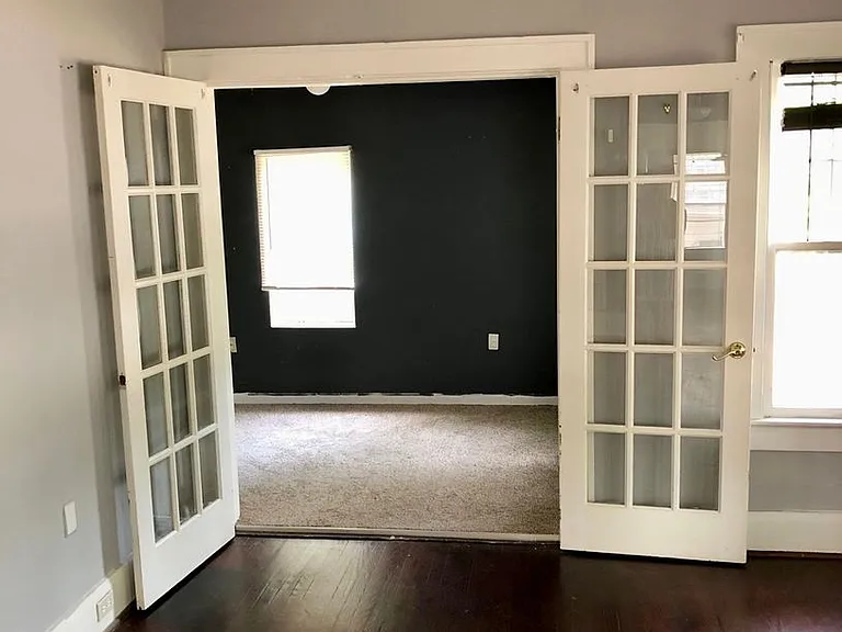 5850 Montana Ave — Photo 4