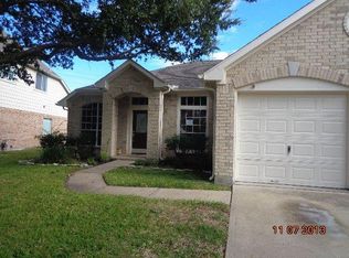 10642 Desert Springs Cir, Houston, TX 77095