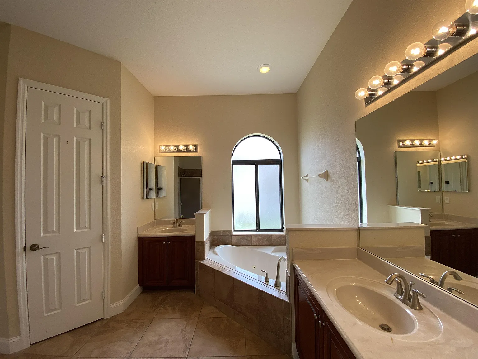 452 Cinnamon Drive - 1 — Photo 4