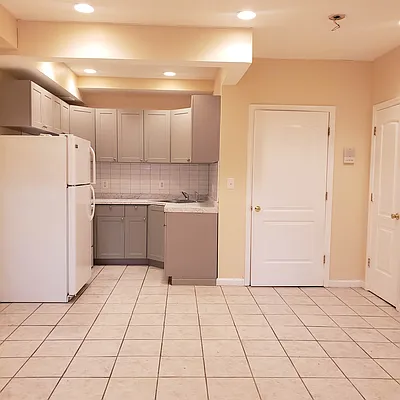 Rented by Highline Residential | media 13