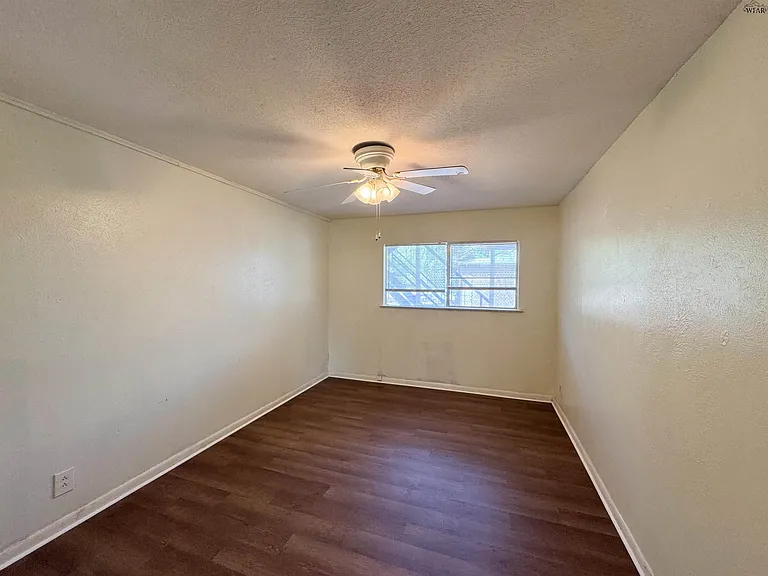 2316 Buchanan St — Photo 8