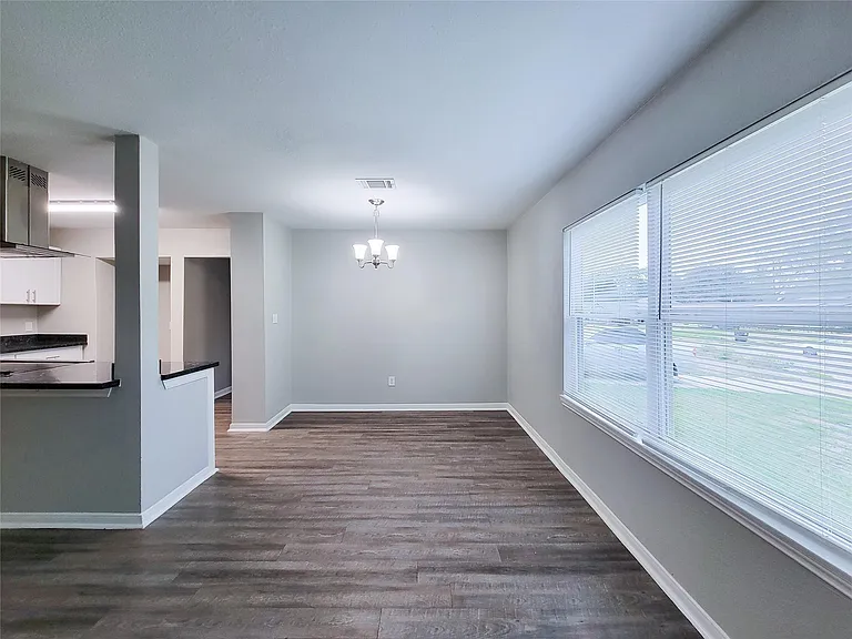 5242 Keystone St — Photo 9
