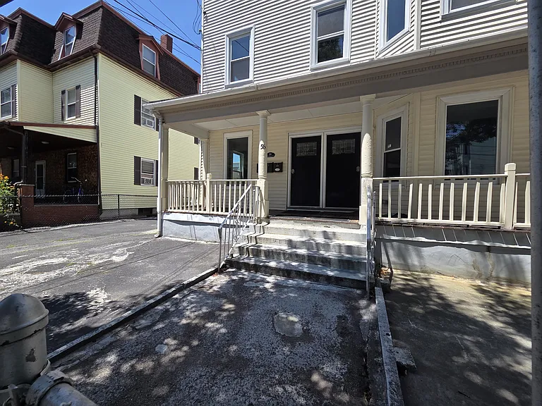 56-2 Pinckney St — Photo 9