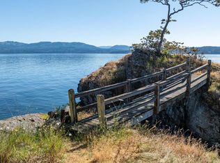 273 Coal Point Ln, North Saanich, BC V8L5P1