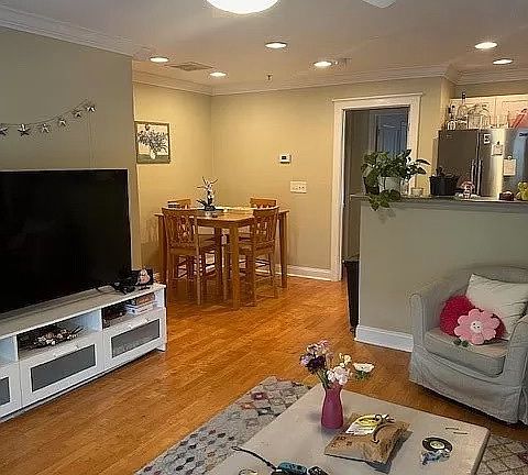 2nd image of 490 Barnett Shoals Rd APT 432