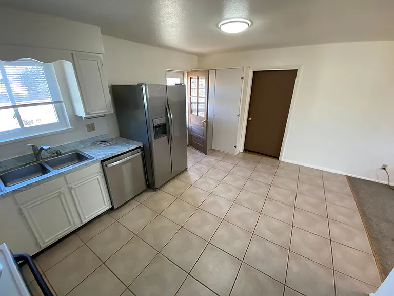 154 S Los Pinos Dr — Photo 42