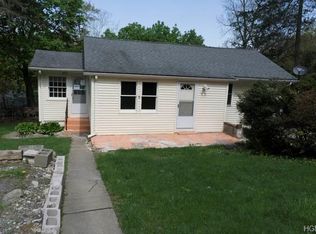 5 Wildwood Trl, Monroe, NY 10950