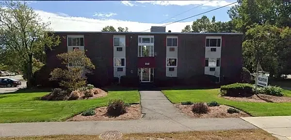 2 bed, 825 sqft, $2,200 — Photo 1