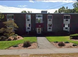 215 Chelmsford St Unit 8, Chelmsford, MA 01824