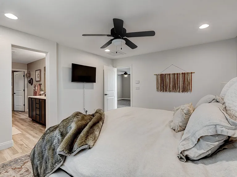 10233 Gibson Isle Dr — Photo 20
