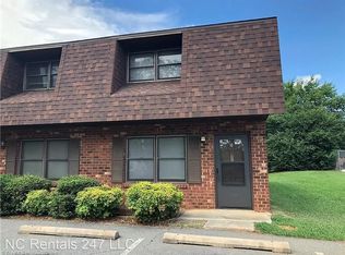 208 W 5th St APT D, Lexington, NC 27292