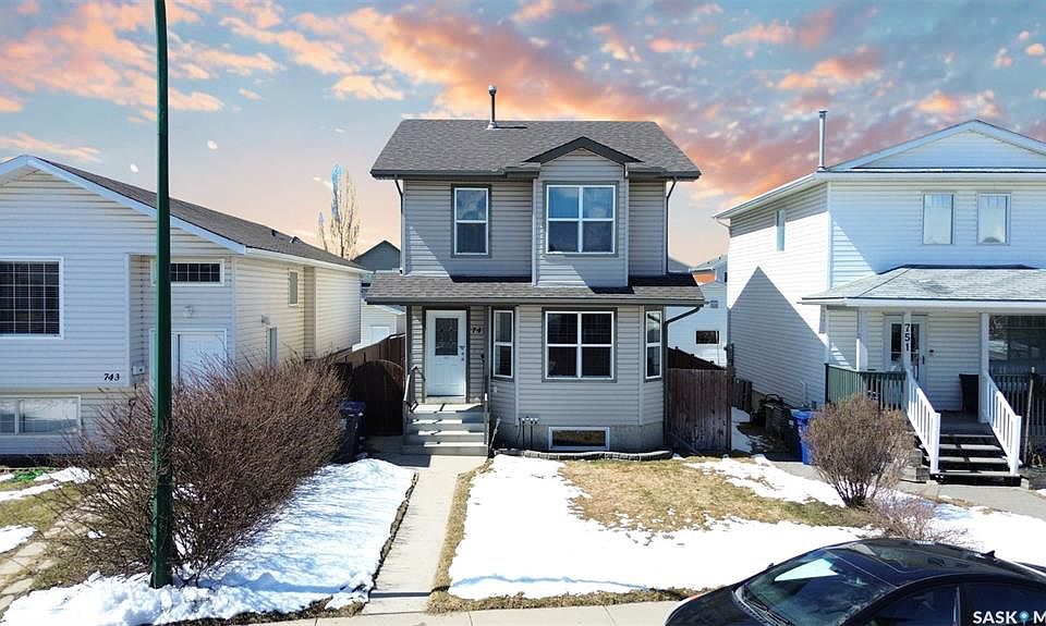 1st image of 747 Rutherford LANE