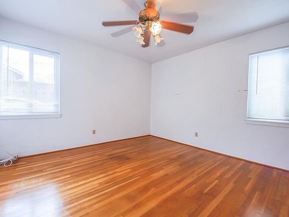 5th image of 1136 Fairfield Ave