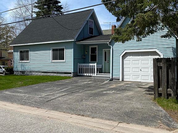 3rd image of 615 Carrie St