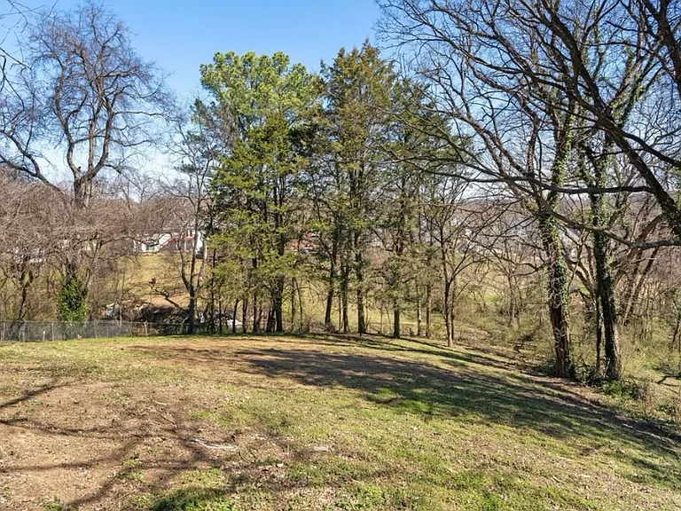 3703 Valley Ridge Dr — Photo 13