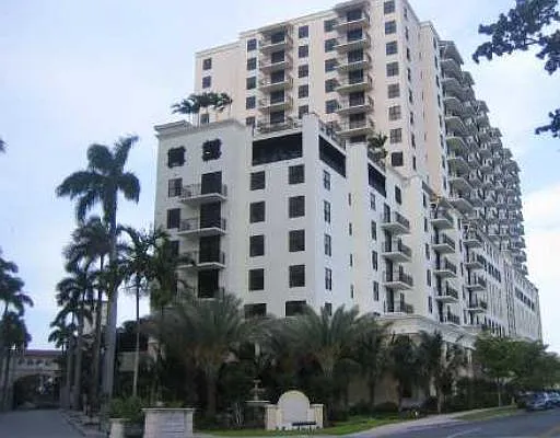 888 S Douglas Rd #1015 — Photo 2