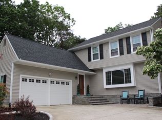 150 Wm Feather Dr, Voorhees, NJ 08043