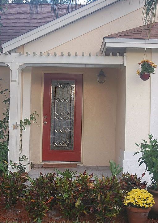 1st image of 9962 Country Oaks Dr