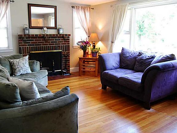 4th image of 110 Redland Ave